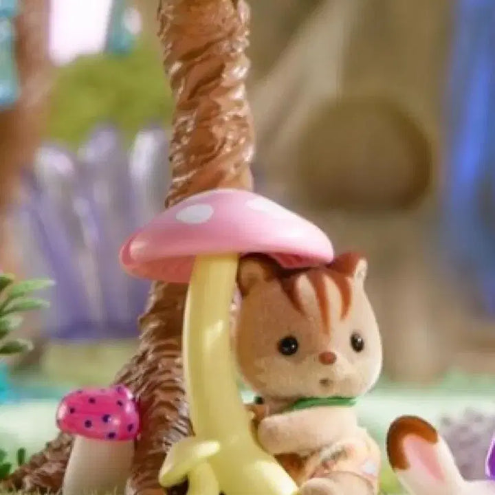 [BUNJANG] Sylvanian Families Baby Forest Friends Series Squirrel Blind Bag (Sealed) / [미개봉/원가이하] 실바니안 블라인드백 아기요정의숲 다람쥐
