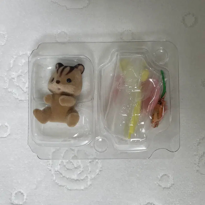 [BUNJANG] Sylvanian Families Baby Forest Friends Series Squirrel Blind Bag (Sealed) / [미개봉/원가이하] 실바니안 블라인드백 아기요정의숲 다람쥐