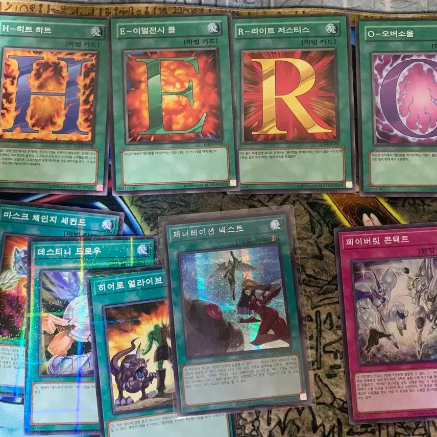 [BUNJANG] Yu-Gi-Oh! Elemental Hero &amp; Other Hero GX Cards Bundle Set / 유희왕 엘리멘틀 히어로, 기타 히어로, gx카드 일괄
