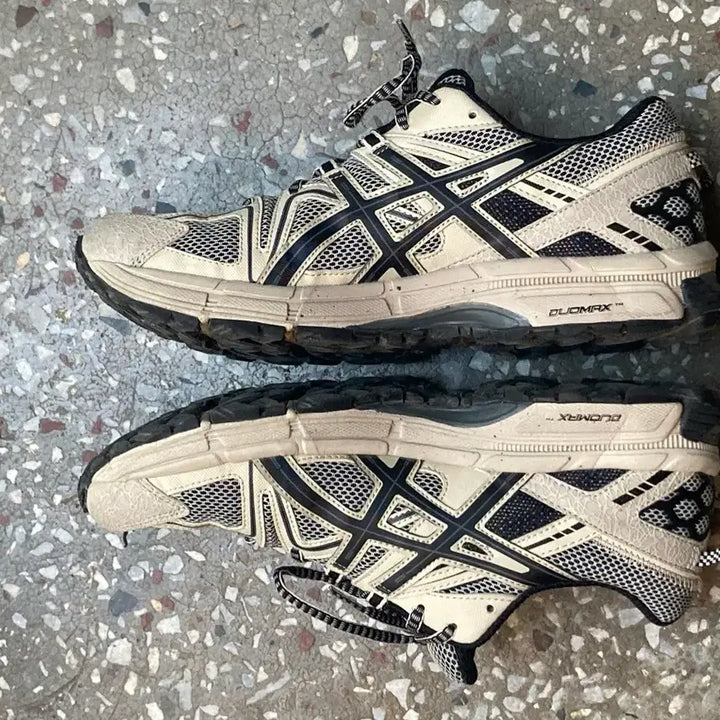 [BUNJANG] Asics Gel Kahana 8 Grey Black Carbon / 아식스 젤 카하나 8 그레이 블랙 카본 270사이즈