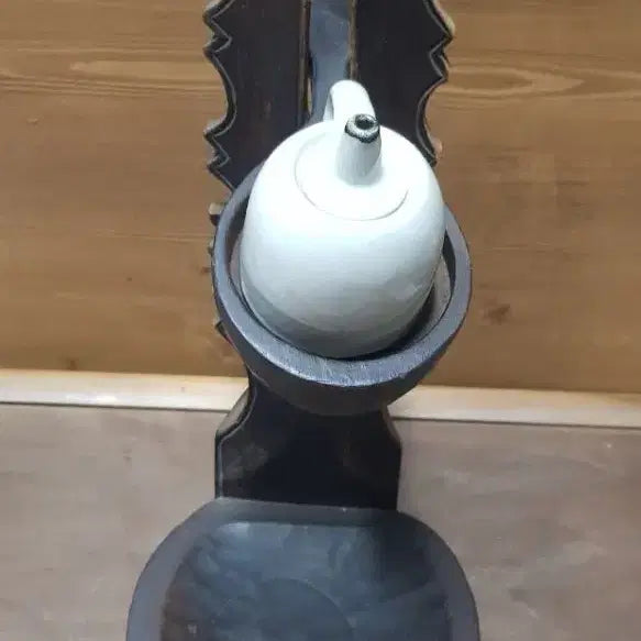 [BUNJANG] Antique Wooden Candlestick with Ceramic Oil Lamp Set / 골동품) 나무 등잔대 + 사기호롱