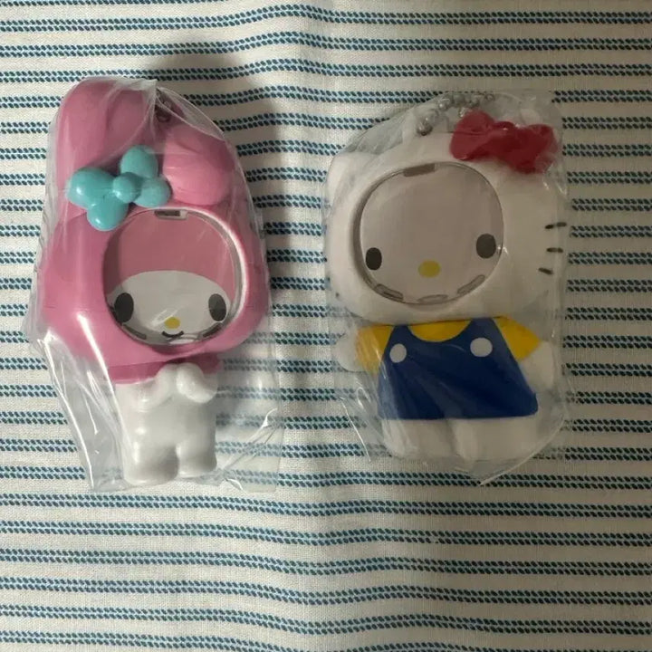 [BUNJANG] Sanrio Photo Frame Mascot Gacha Bundle Set - Hello Kitty, My Melody / 일괄)가챠 산리오 포토프레임 마스코트-헬로키티,마이멜로디