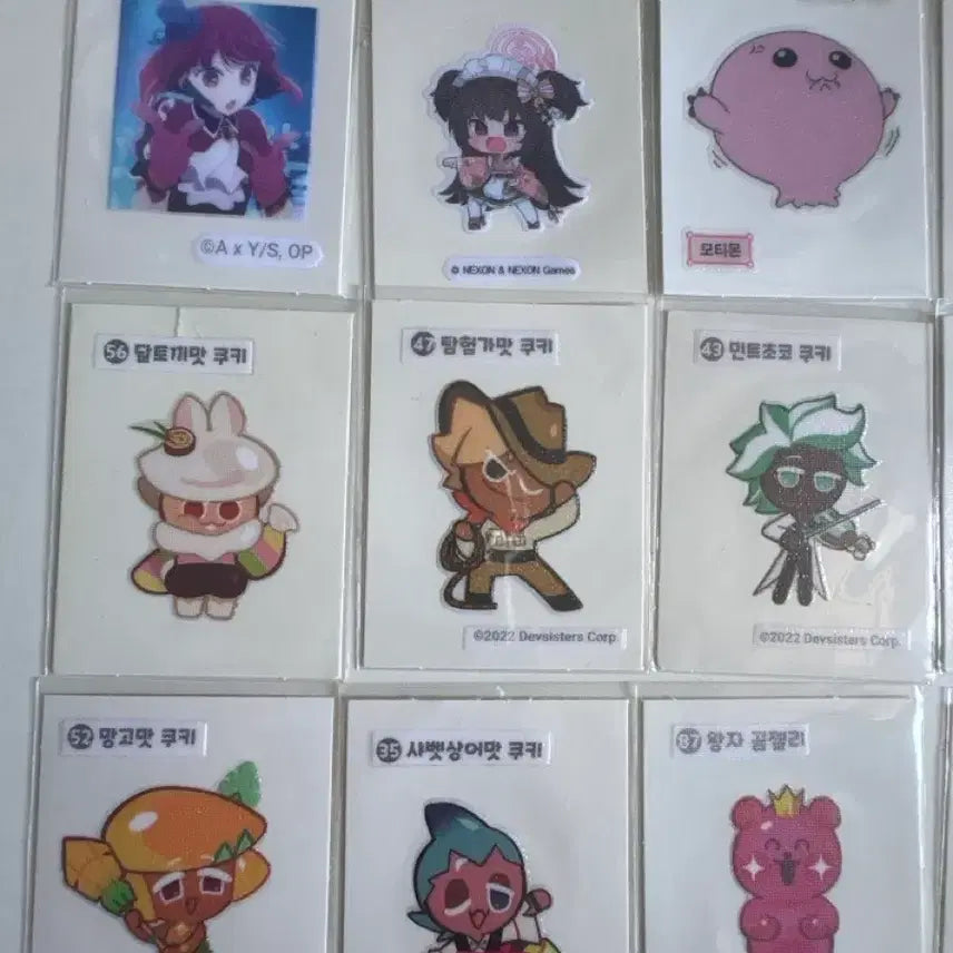 [BUNJANG] Tinipping, Cookie Run, Crayon Shin-chan, Mollang, MapleStory, Favorite Idol I-ding Sticker Bundle Set / 티니핑 쿠키런 짱구 몰랑이 메이플스토리 최애의 아이 띠부씰 판매