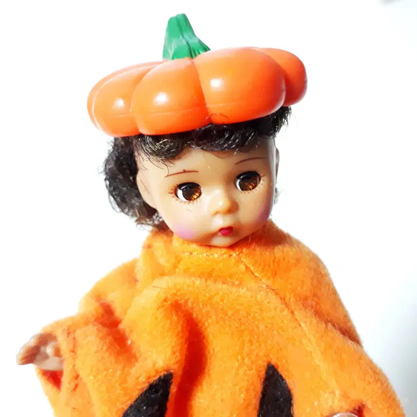 [BUNJANG] 2003 Madame Alexander Halloween Pumpkin Doll / 2003 빈티지 맥마담 알렉산더 할로윈 펌킨 호박 인형