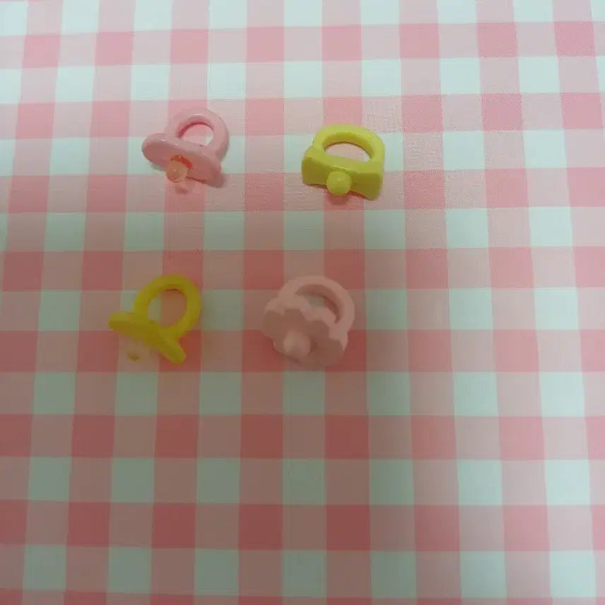[BUNJANG] Sylvanian Families Baby Pacifier Individual Purchase / 실바니안 아기 젖꼭지(쪽쪽이)개별가