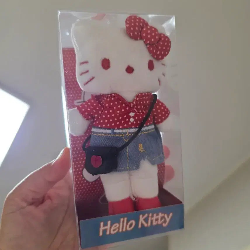 [BUNJANG] Sanrio Hello Kitty Doll Keychain / 산리오 헬로키티 인형 키링