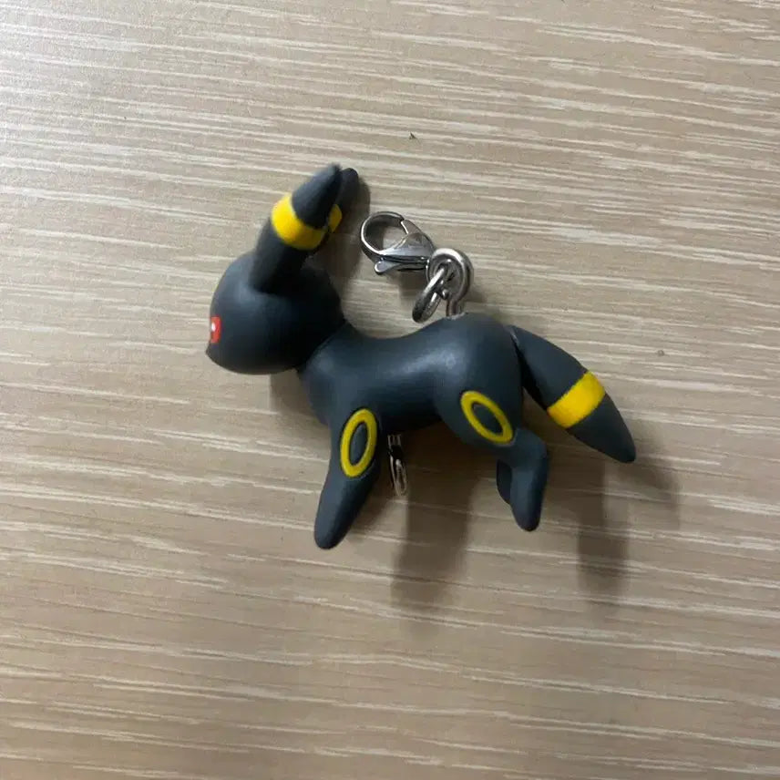 [BUNJANG] Pokemon Scale Figure Glaceon / 포켓몬스터 대롱 가챠 블래키