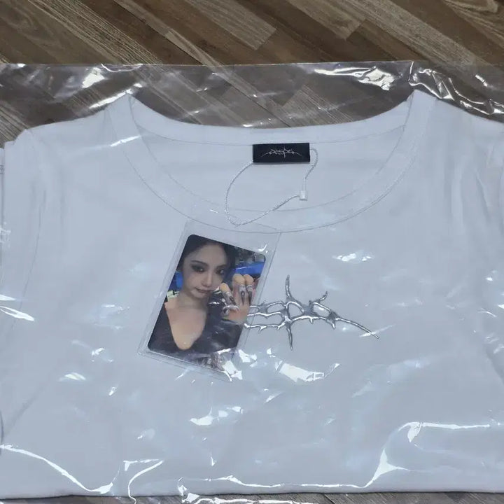 [BUNJANG] Aespa Ningning Lemonade Popup T-Shirt WDA Version / 에스파 닝닝 레몬에이드 팝업 티셔츠 WDA 버전