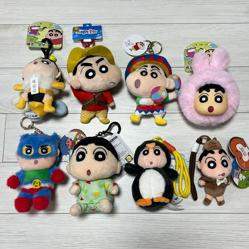 [BUNJANG] Crayon Shin-chan Plush Keychain Set (8 Pieces) / 짱구는못말려 짱구 인형 키링 8개 일괄 가격