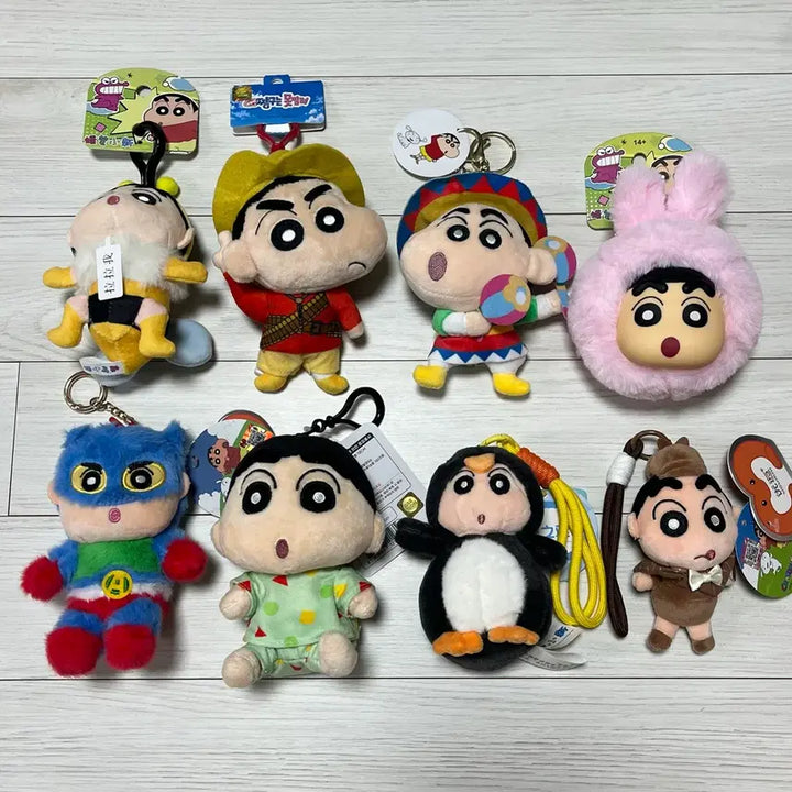 [BUNJANG] Crayon Shin-chan Plush Keychain Set (8 Pieces) / 짱구는못말려 짱구 인형 키링 8개 일괄 가격