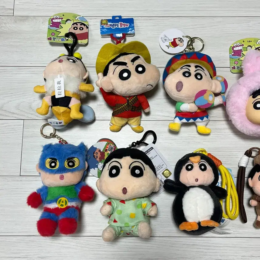 [BUNJANG] Crayon Shin-chan Plush Keychain Set (8 Pieces) / 짱구는못말려 짱구 인형 키링 8개 일괄 가격