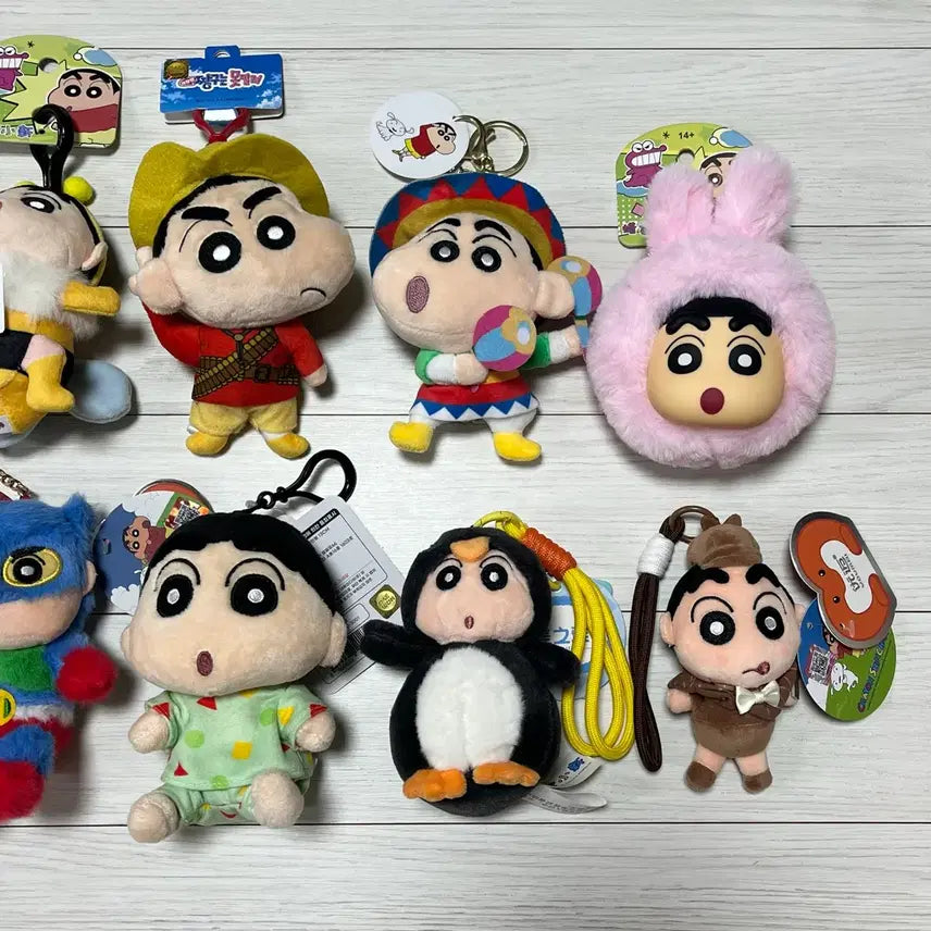 [BUNJANG] Crayon Shin-chan Plush Keychain Set (8 Pieces) / 짱구는못말려 짱구 인형 키링 8개 일괄 가격