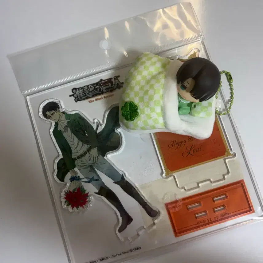 [BUNJANG] Attack on Titan Levi Birthday Acrylic Stand (Opened, Displayed) / 택포)진격거 리바이 생일 아크릴+아카탄즈 개봉 전시품