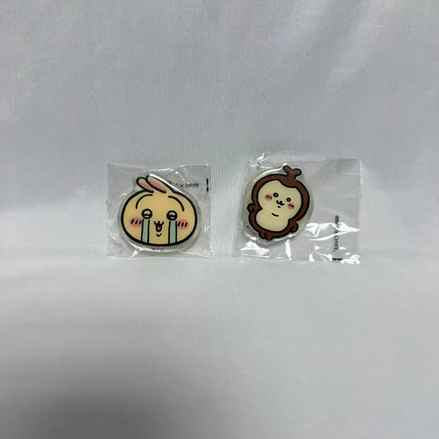 [BUNJANG] Chiikawa Usagi Beetle GripTok / 치이카와 먼작귀 우사기 풍뎅이 그립톡