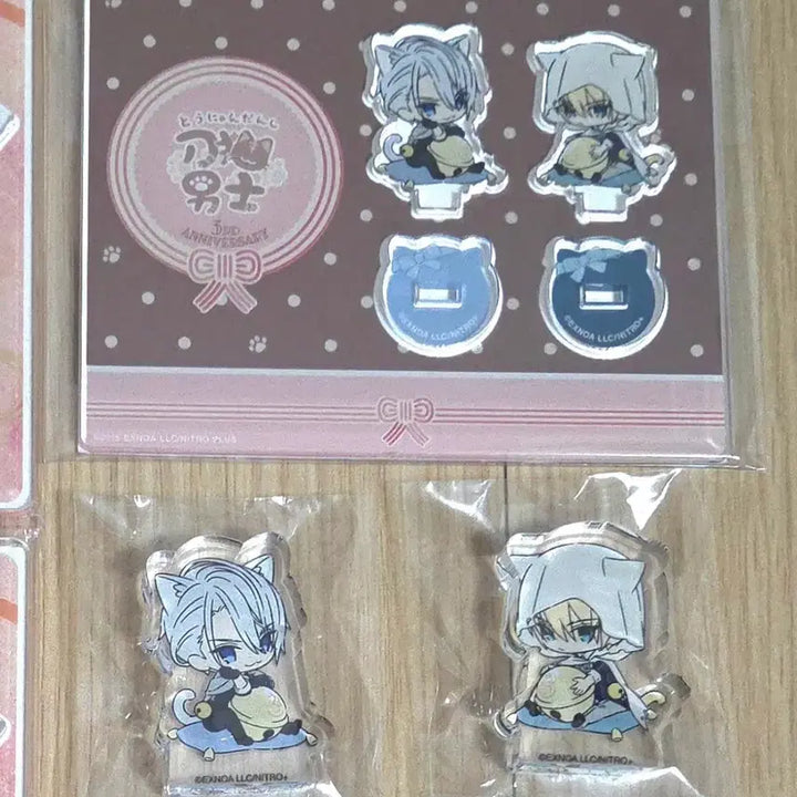 [BUNJANG] Touken Ranbu Yamanbagiri Chogi Kunhiro 3rd Anniversary Neko Acrylic Stand &amp; Korotto Bundle Set / 택포) 도검난무 야만바기리 쵸우기 쿠니히로 3주년 냥사 아크릴 일괄