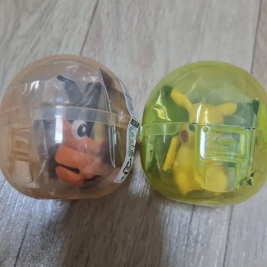 [BUNJANG] Pokemon Pikachu &amp; Ttugguri Lamp Light Gacha Set / 포켓몬 피카츄 + 뚜꾸리 램프 라이트 불빛 가챠 판매