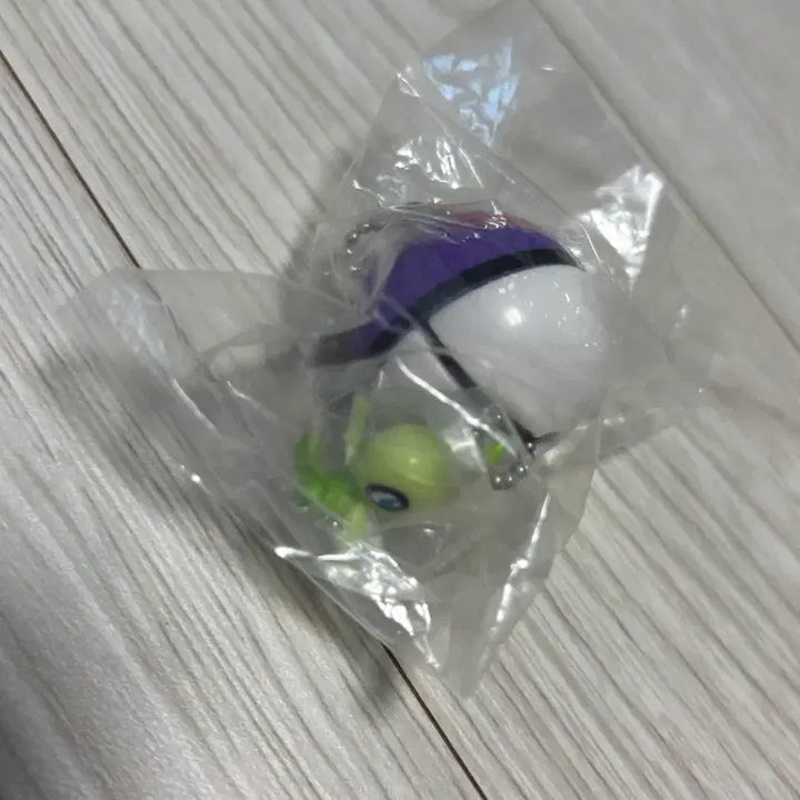 [BUNJANG] Pokemon Celebi Vintage Rare Gacha Figure (Sealed) / 포켓몬스터 세레비 고전 희귀 가챠 미개봉