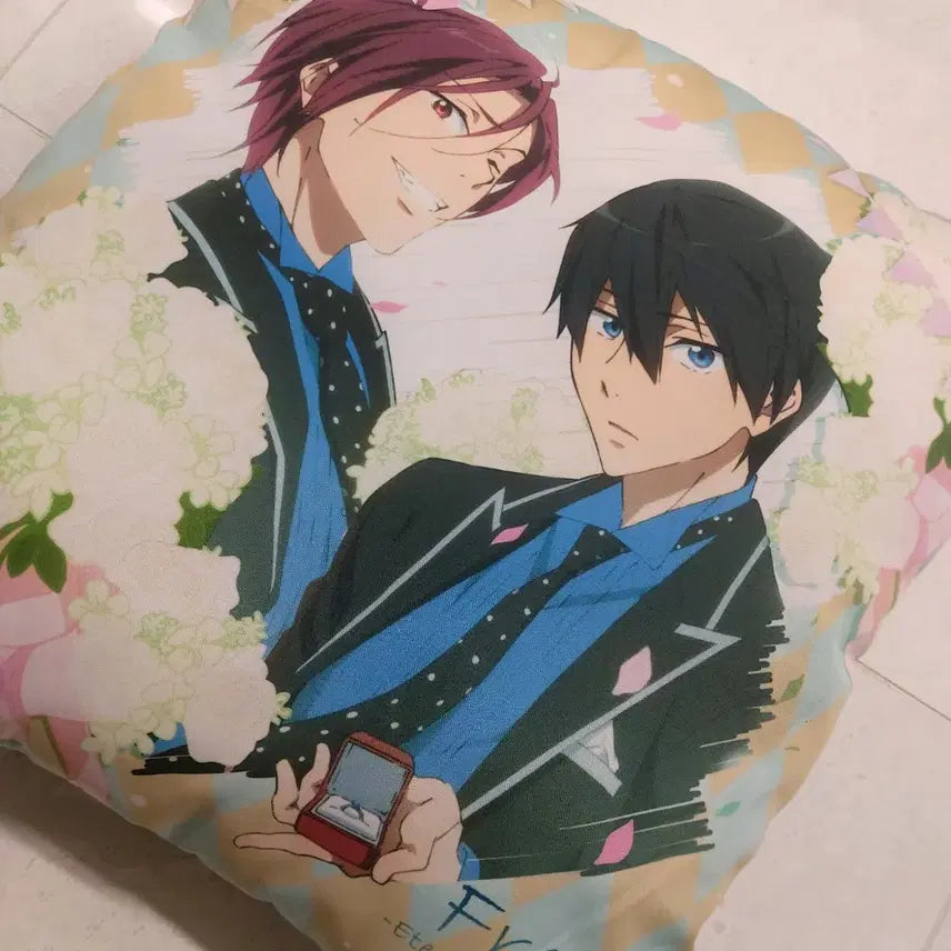 [BUNJANG] Free! Matsuoka Rin Haruka Nanase Official Cushion / Free! 프리! 마츠오카 린 나나세 하루카 공식 쿠션