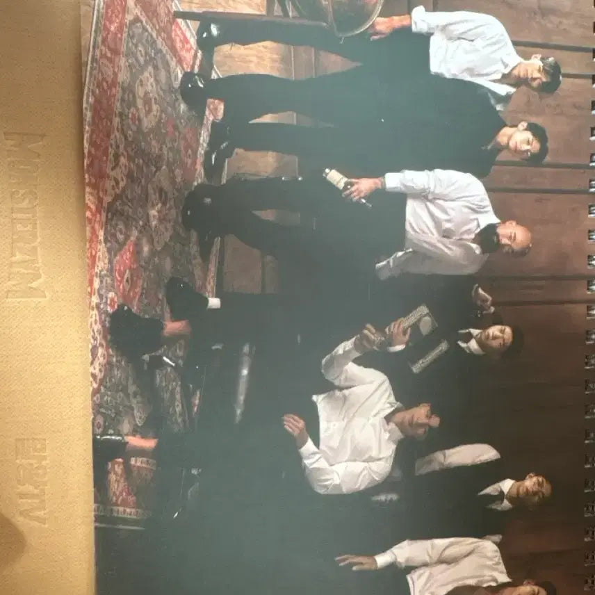 [BUNJANG] 2023 YouTuber Calendar Bundle (Malwang, Jjangjae, Yellow Monkey, GPT, Junmyeong Lee, Amotti, Nangman Hogo, Hyuk) / 말왕,짱재,엘로우 몽키,지피티,이준명,아모띠,낭만호구,권혁 달력 판매