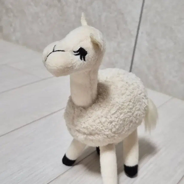 [BUNJANG] Capybara Plush Toy Alpaca / 카피바라상 봉제인형 알파카