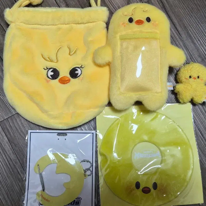 [BUNJANG] Stray Kids Bbokari Bundle Set Pouch, Holder, Microphone Keychain, Doll Tube, Carabiner / 스키즈 뽁아리 굿즈 일괄
