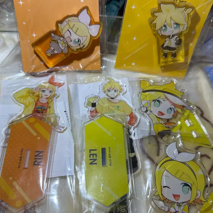 [BUNJANG] Rin &amp; Len Kagamine 6 Types Acrylic Stand Set / 아크릴 스탠드 린 렌 6종