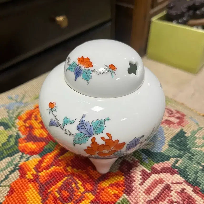 [BUNJANG] Kakiemon Style Japanese Vintage Porcelain Incense Burner / 가키에몬 일본 빈티지 도자기 향로