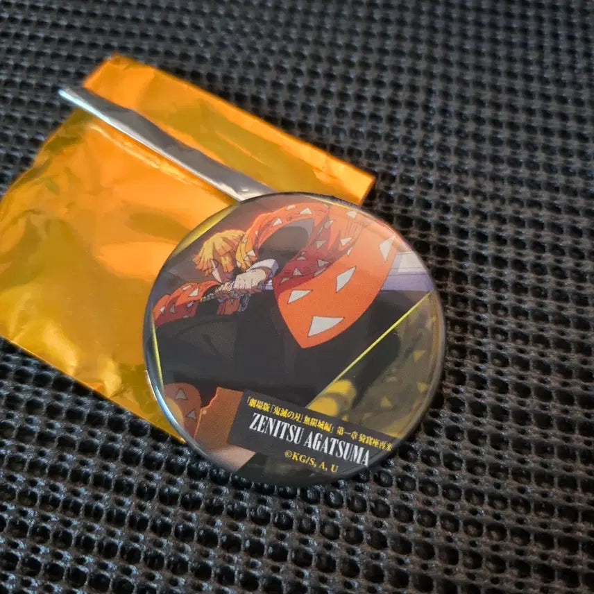 [BUNJANG] Demon Slayer Ufotable Mugen Train Zenitsu Badge / 귀멸의 칼날 유포테이블 무한성 젠이츠 뱃지