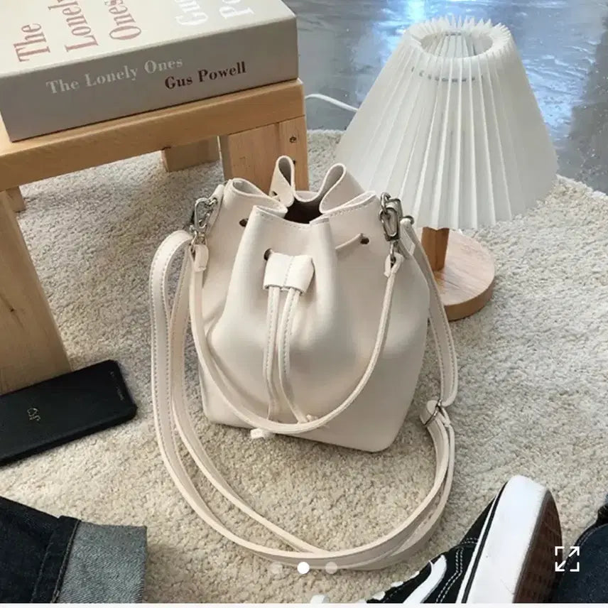 [BUNJANG] Ivory Saddle Bag Shoulder Bag Crossbody Bag / 새들백 아이보리 숄더백 데일리 크로스백 에이블리