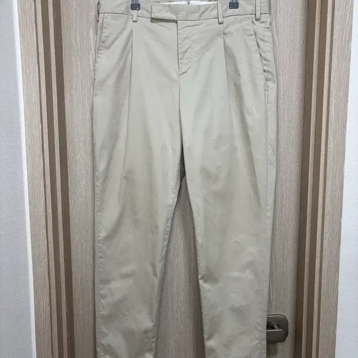 [BUNJANG] PT Torino REBEL Fit Single Pleat Stretch Chino Pants Ivory Size 48 / 23SS)PT토리노 원턱 REBEL핏 스트레치 치노팬츠48/아이보리
