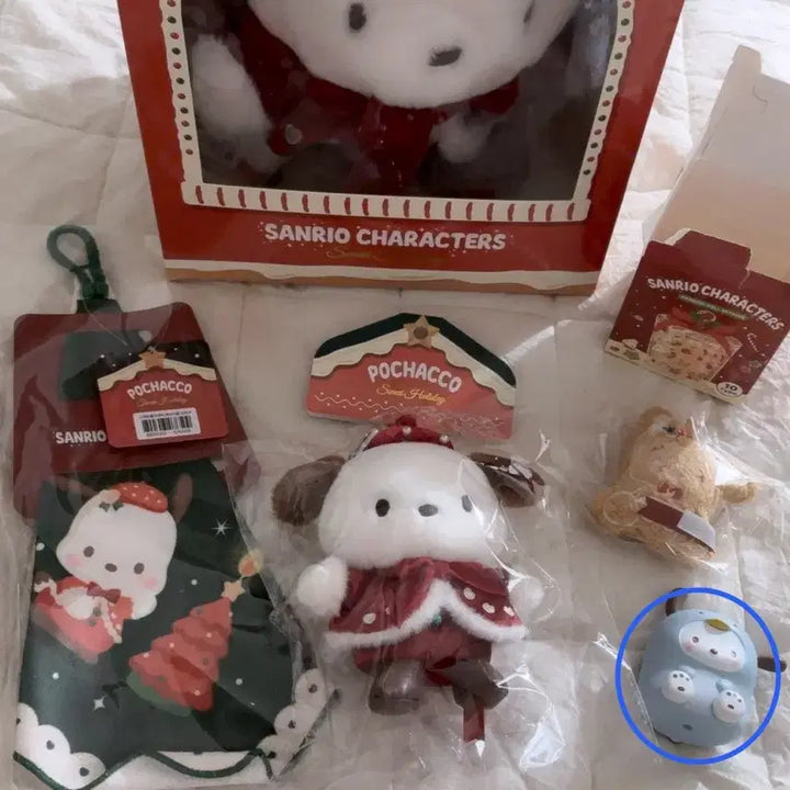 [BUNJANG] Sanrio Holiday Pochacco Medium Plush Keychain &amp; Towel Bundle Set / 산리오 홀리데이 포챠코 중형인형 키링 타올 등