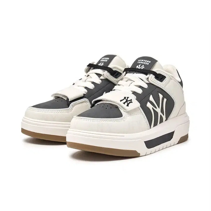 [BUNJANG] MLB Chunky Liner Mid Monogram NY Sneakers Black 260 / MLB 청키라이너 미드 윈도우 모노그램 NY 운동화 블랙 260