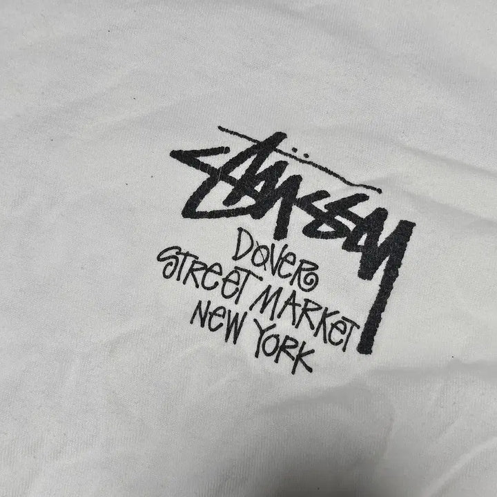 [BUNJANG] Stussy Dover Street Market New York T-Shirt Size S / 스투시 도버 스트리트 마켓 뉴욕 반팔티 반팔티셔츠 S