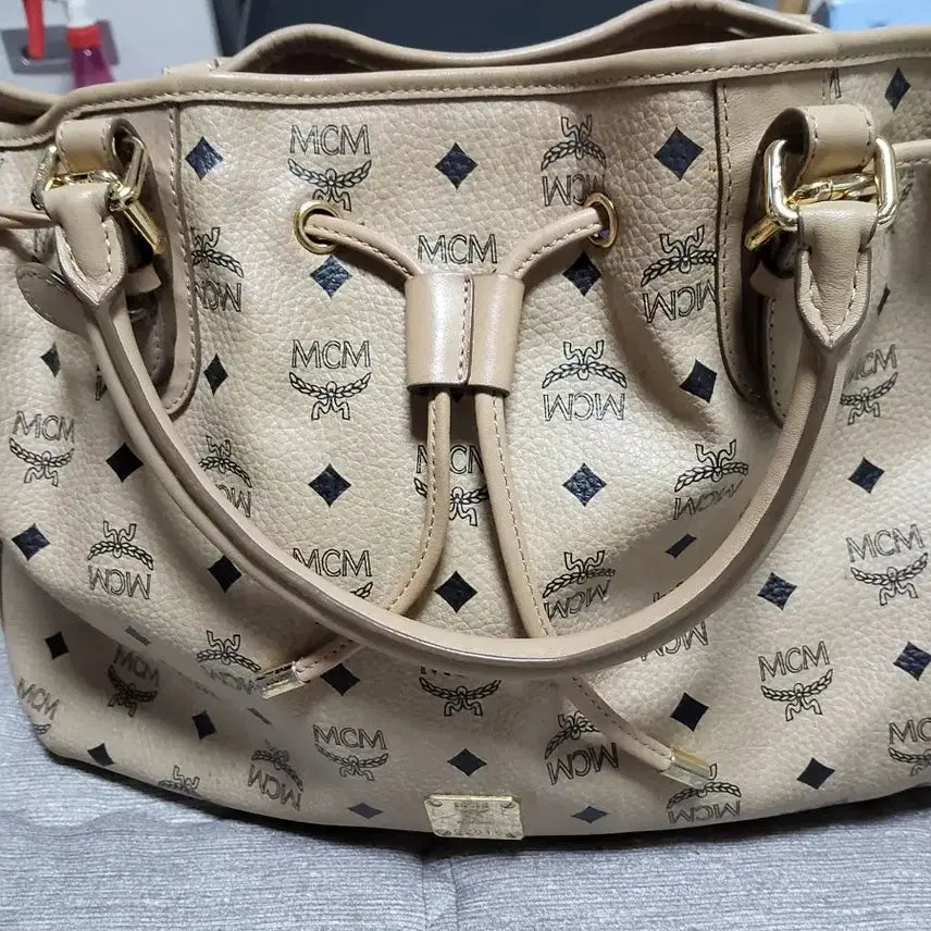 [BUNJANG] MCM Leather Shoulder Bag / 엠씨엠 가방
