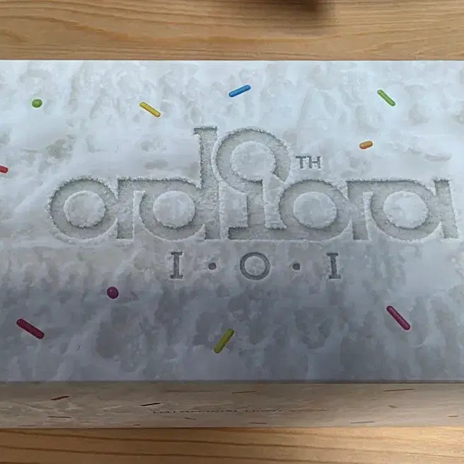 [SOLD OUT] 아이오아이 응원봉(건전지, 포카, 박스 포함)