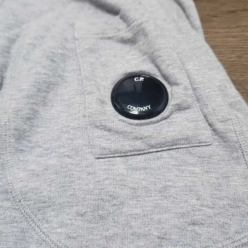 [BUNJANG] CP Company Grey Shorts / CP컴퍼니 반바지 그레이