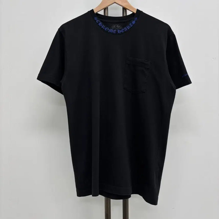 [SOLD OUT] [L]크롬하츠 넥 스크립트 반팔티