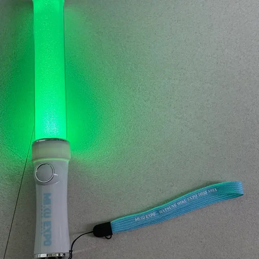 [BUNJANG] Hatsune Miku Expo 2025 Asia Lightstick / 2025 하츠네 미쿠 엑스포 아시아 응원봉 팬라이트