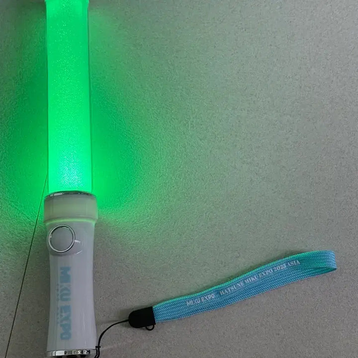 [BUNJANG] Hatsune Miku Expo 2025 Asia Lightstick / 2025 하츠네 미쿠 엑스포 아시아 응원봉 팬라이트