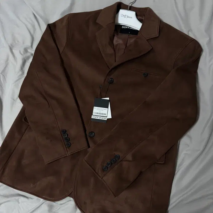 [SOLD OUT] 새상품)도프제이슨 풀업 스웨이드 3버튼 블레이저 MOCHA L사이즈