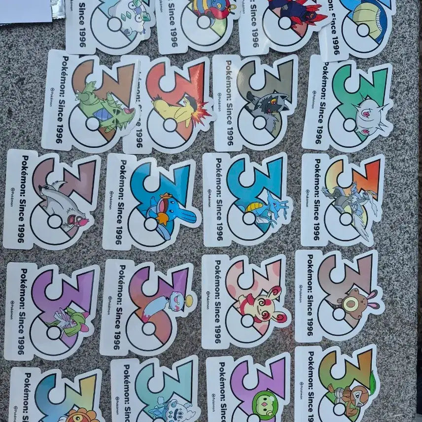 [BUNJANG] Pokemon 30th Anniversary Sticker Umbreon / 포켓몬 30주년 스티커 블래키 구함