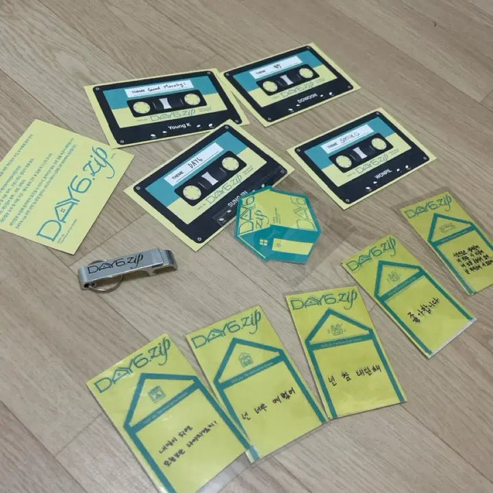 [BUNJANG] Day6 House Pop-Up Confetti Bundle Set / 데이식스 집 팝업 zip 구성 컨페티