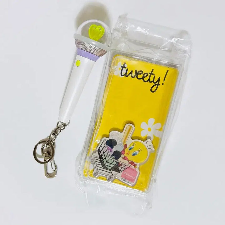 [BUNJANG] IU (아이유) Concert Goods - Lightstick Keychain &amp; Magnetic Set / 아이유굿즈 아이유키링 아이유응원봉 응원봉키링 유애나키링 유애나응원봉
