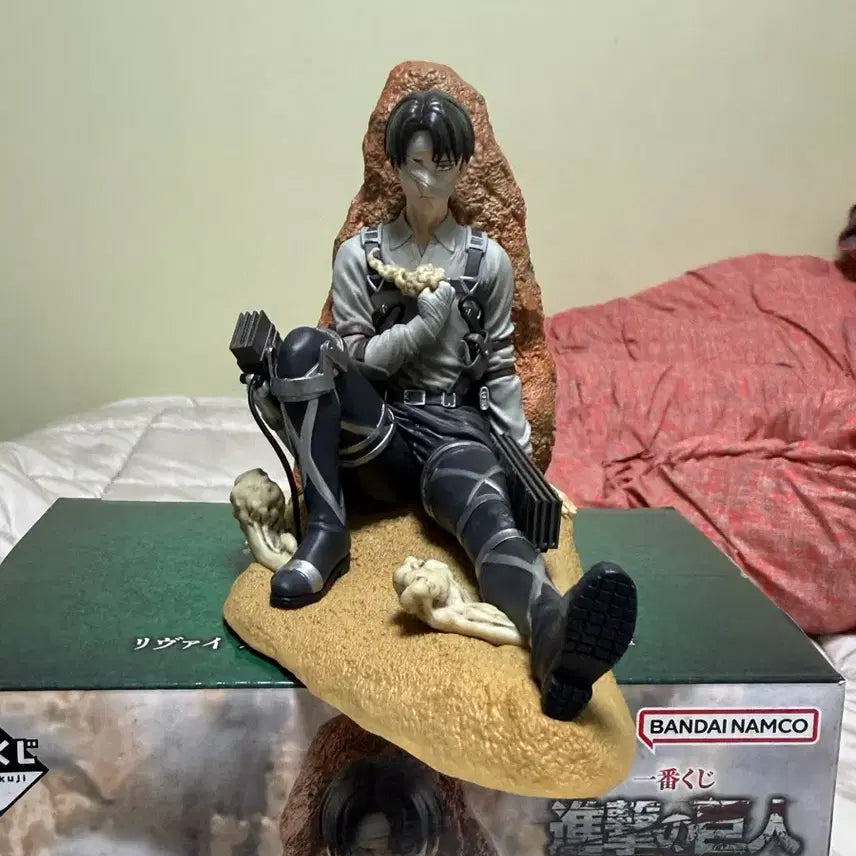 [BUNJANG] Attack on Titan Levi Figure (C Prize) / 진격의거인 제일복권 각자의결의 리바이 c상 판매