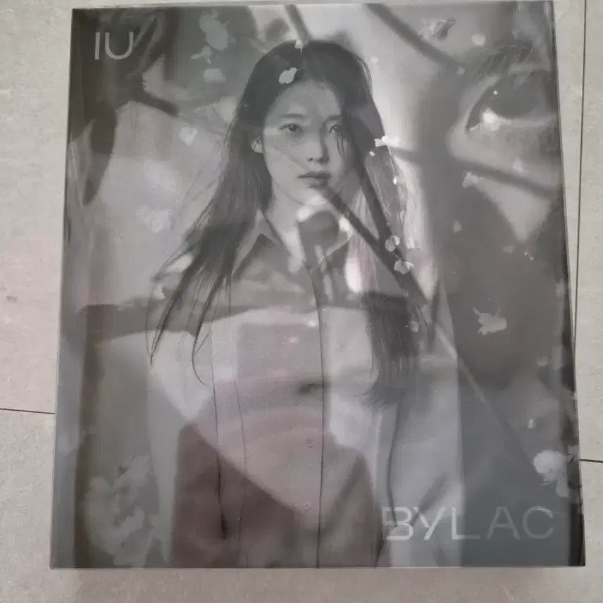 [BUNJANG] IU BYLACC Album / 아이유 BYLACC 앨범