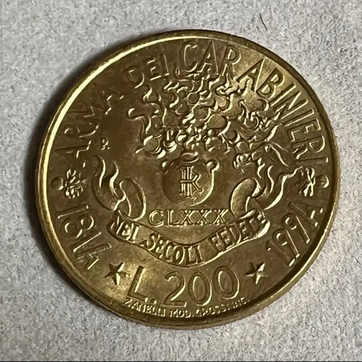[BUNJANG] Italy Carabiniere 180th Anniversary 200 Lire Coin / 이탈리아 200리라 카라비니에리 180주년 기념 동전