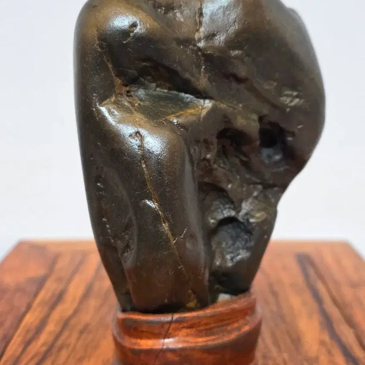 [BUNJANG] Namhangang Stone with Deep Carving / 26053014 깊은 패임 변화가 포이트 남한강 수석 팝니다