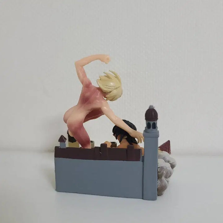 [BUNJANG] Kaiyodo Capsule Q Attack on Titan Eren vs. Annie Mini Figure Gacha / 진격의거인 진격거 카이요도 캡슐Q 에렌vs애니 고전 미니 피규어 가챠
