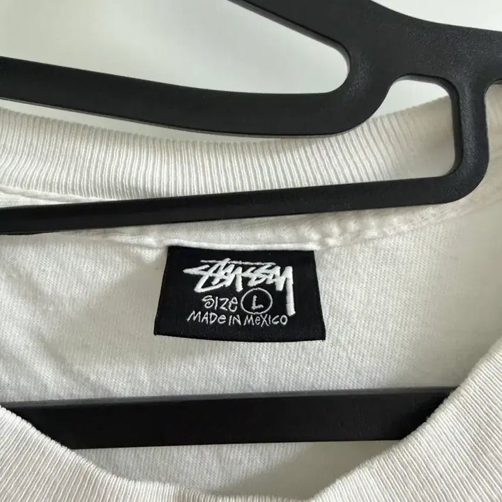 [BUNJANG] Stüssy Fuzzy Dice T-Shirt White L / 스투시 퍼지 다이스 L사이즈