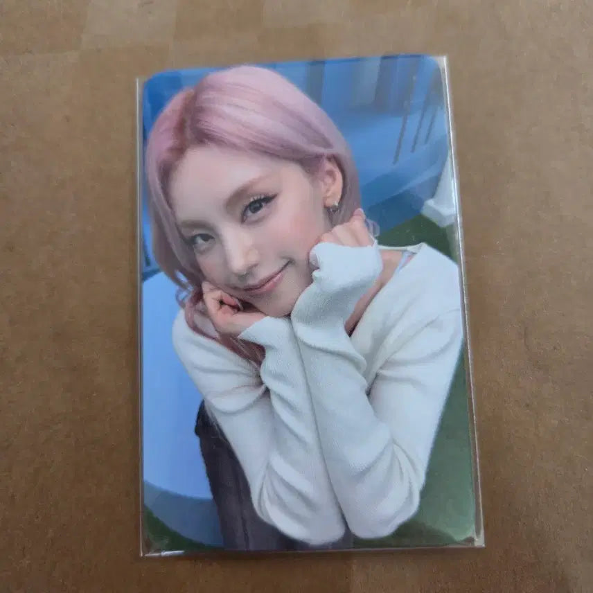 [BUNJANG] ITZY Yeji Motto Lucky Draw Photocard / itzy 있지 motto 럭드 예지 볼찌빵 포카